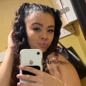 Meet your Posher, Analeigh